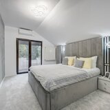 Drumul Taberei, Prelungirea Ghencea, str. Maracineni, vila cu piscina